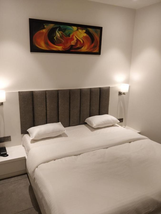 Hotel My Home Residency Nashik Esterno foto